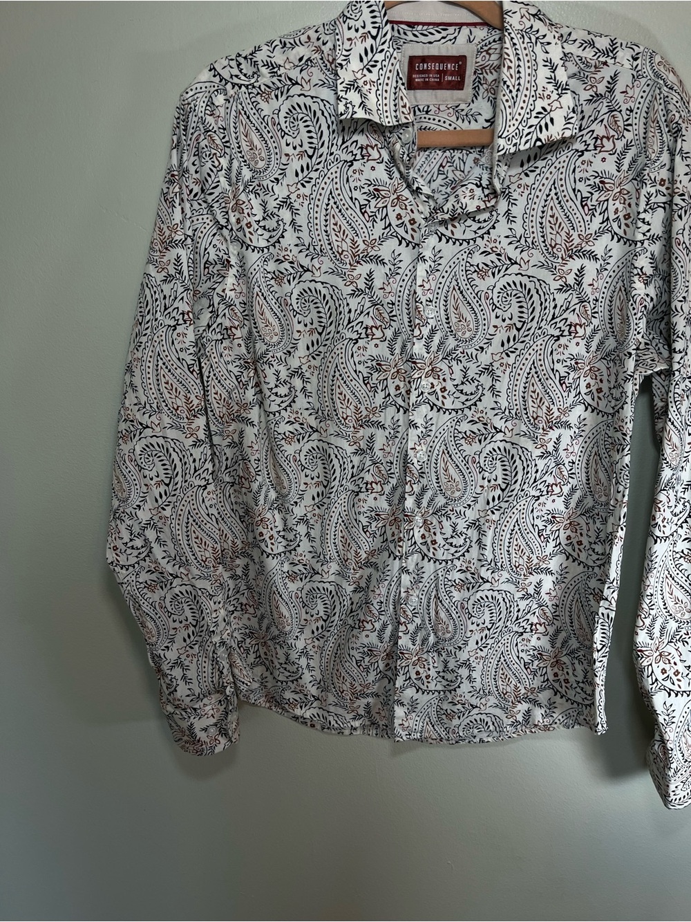 CONSEQUENCE Mens Long Sleeve Dress Shirt Size Small Slim fit cream paisley